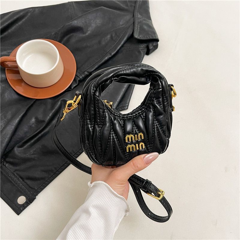 Mini Pleated Small Bag New Crescent Moon Shoulder Cloud Bag Messenger Bag Fashion High-End Versatile Handbag Women