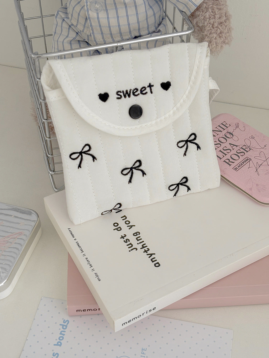 Sweet Embroidered Bow Pouch for Menstrual Products and Daily Essentials, Cute and Portable Design with Stitched Details