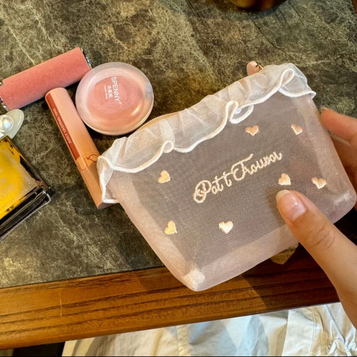 Girl's Mesh Love Embroidery Portable Clear Cosmetic Bag Cute Tissue Bag Makeup Storage Bag