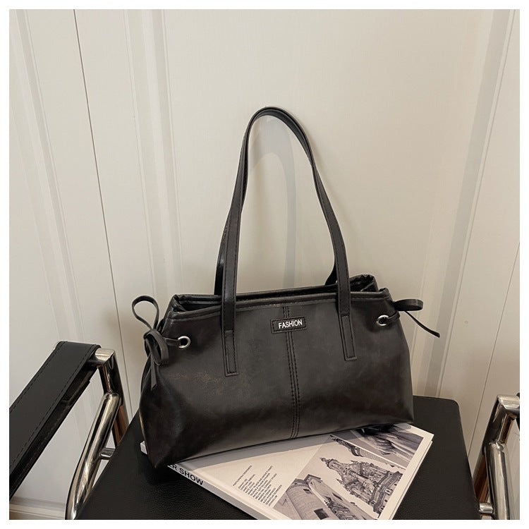 2025 New Fashion Vintage PU Tote Bag with Bear Charm, Large Capacity Shoulder Crossbody Bag for Daily Use