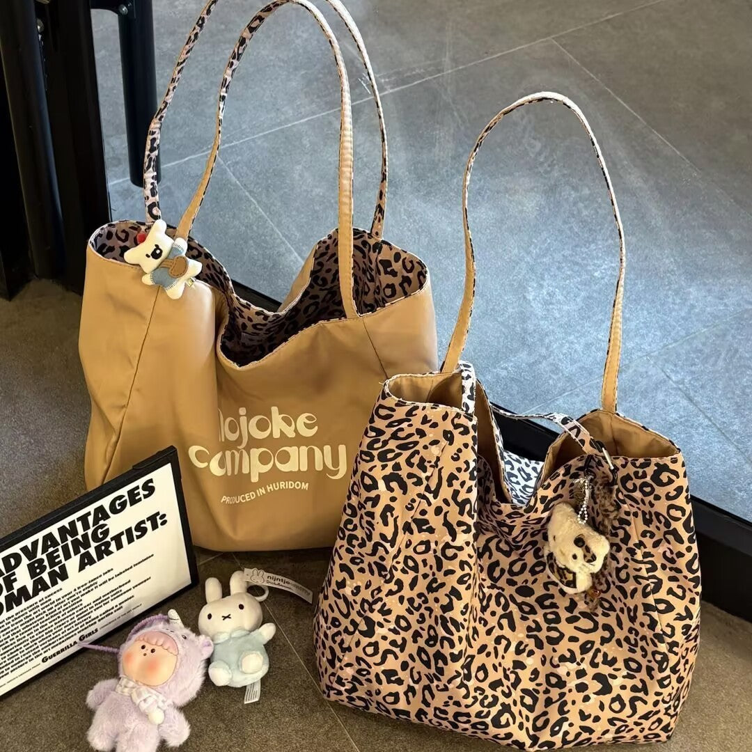 2025 New Large Capacity Reversible Tote Bag with Wave Pattern and Cute Charm, Casual Urban Style for Daily Use