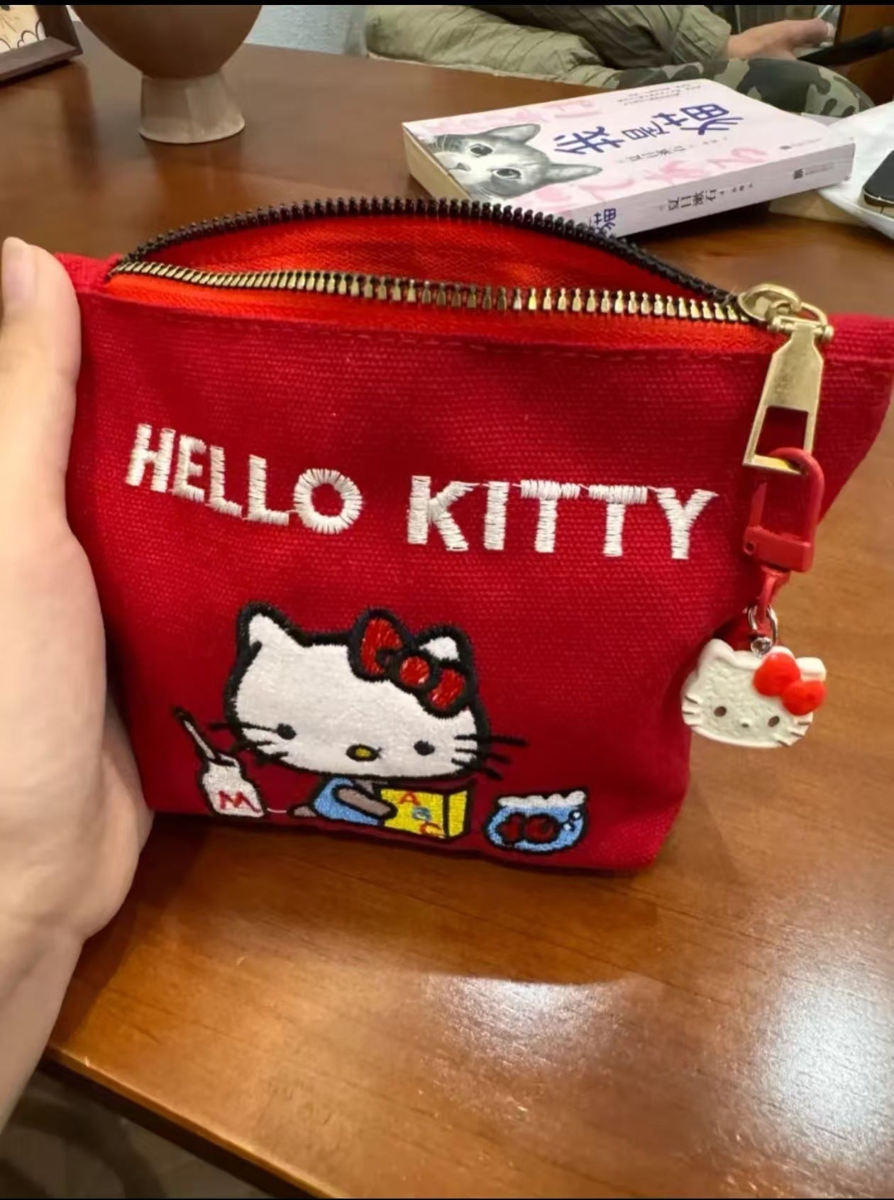 Sanrio Cat Embroidered Canvas Women's Storage Bag with Bones Pendant Zipper Cute Cartoon Design Daily Practical