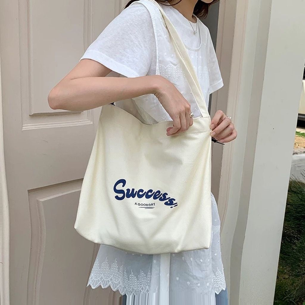2026 New High-Style Minimalist Canvas Tote Bag with Letter Print, Large Capacity for Daily Commute and Student Use
