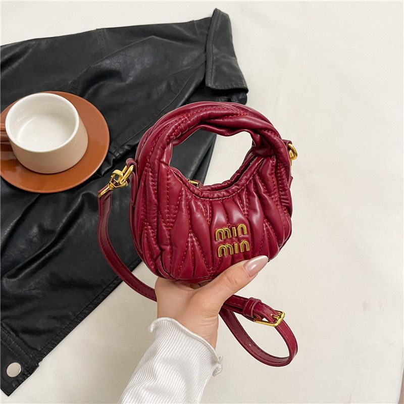 Mini Pleated Small Bag New Crescent Moon Shoulder Cloud Bag Messenger Bag Fashion High-End Versatile Handbag Women