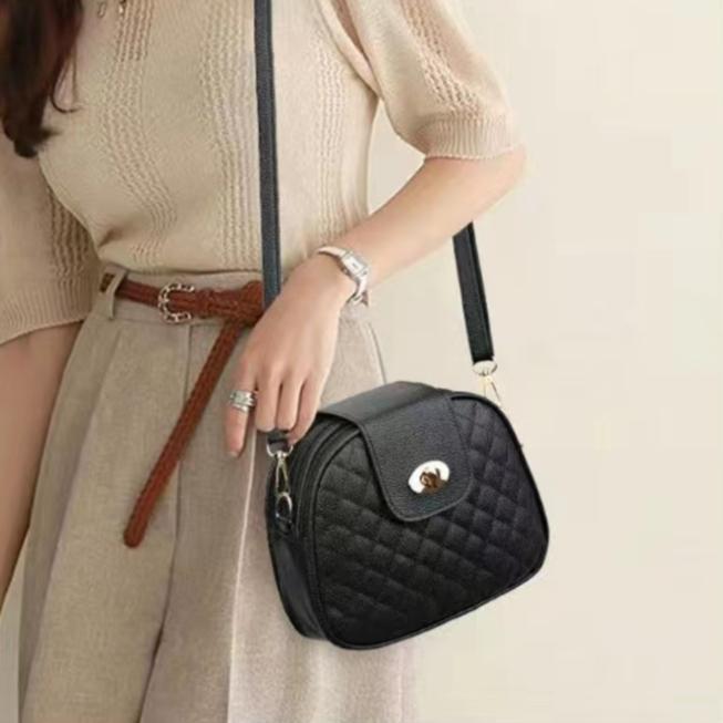 New Women's Diamond Crossbody Bag Lock Design Soft Leather round Shoulder Bag Everyday Joker Fashion Pouch