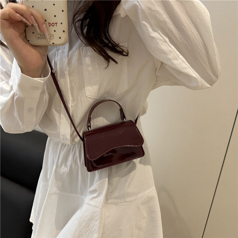 New Simple Fashion Women's Shoulder Crossbody Small Square Bag Stitching Design High-Grade Soft Pu Material Everyday Joker