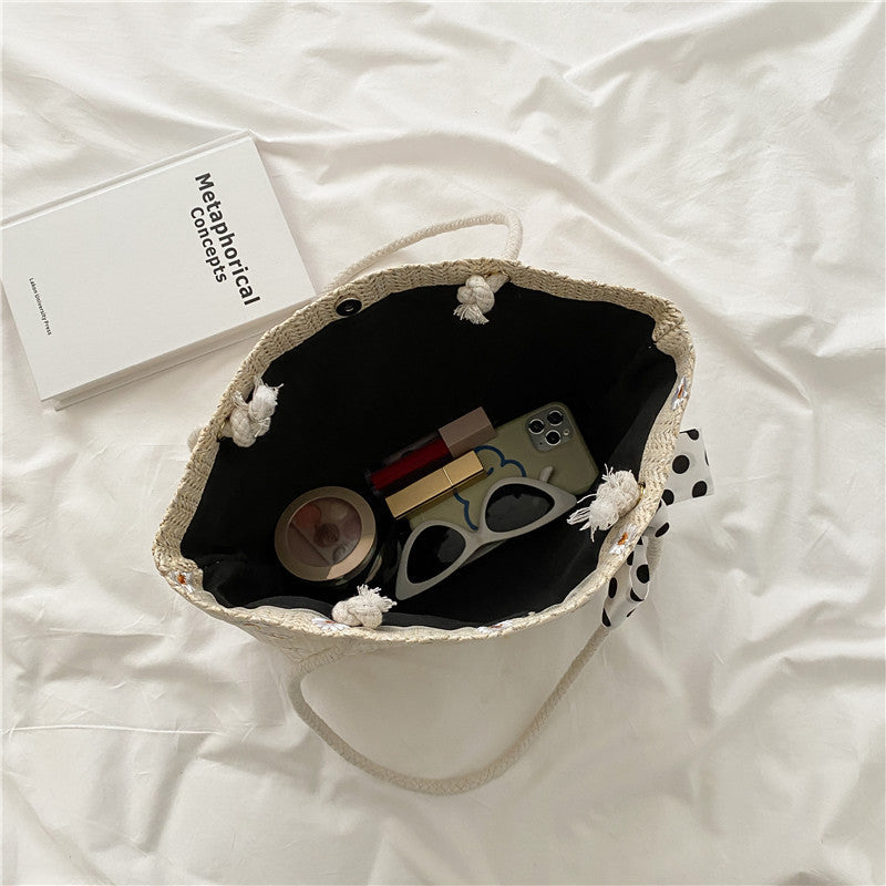 New Straw Woven Bag Women's Summer Fresh Simple Flower Woven Fashion Shoulder Tote Bag