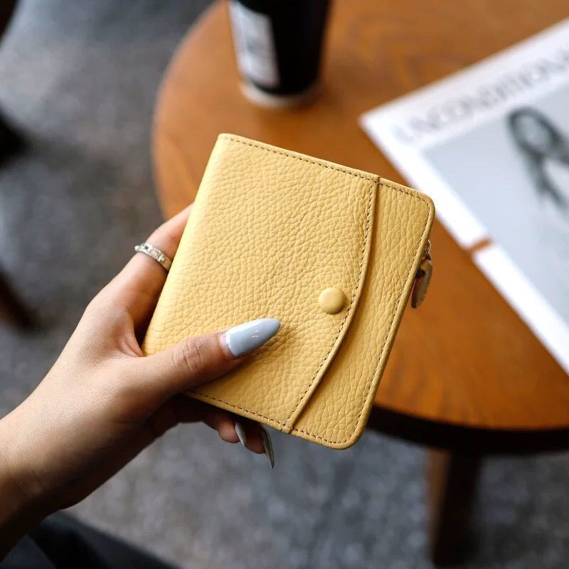 Compact Wallet for Women with Zipper Card Holder, Multi-Card Slots, ID & Cash Organizer, Urban Minimalist Design