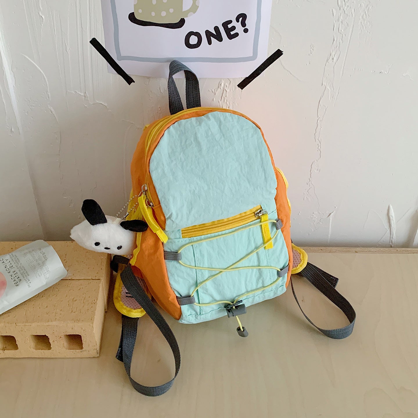 Lightweight Outdoor Backpack for Women and Men, Breathable Nylon Design with Arc Shoulder Straps, Perfect for Hiking, Cycling, Daily Use and Spring Outings