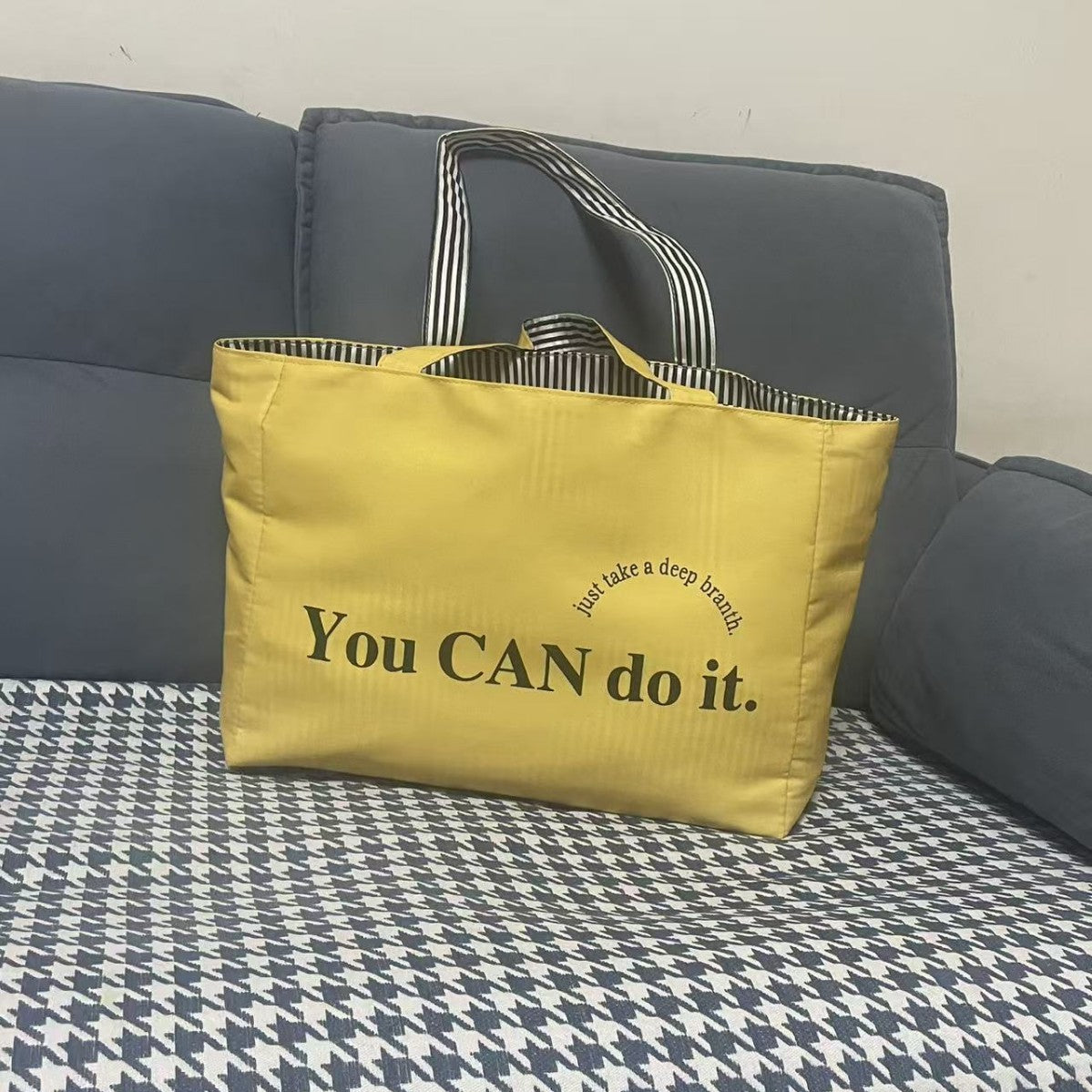 Large Capacity Tote Bag with Inspirational Lettering Print, Perfect for Casual Outings and Travel