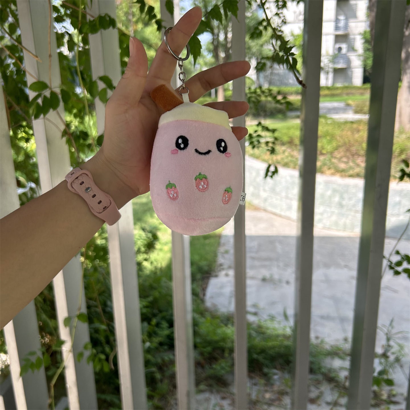Handbag Pendant Cute Cartoon Bubble Tea Plush Pendant Smiley Strawberry Design Suitable for Bag Matching