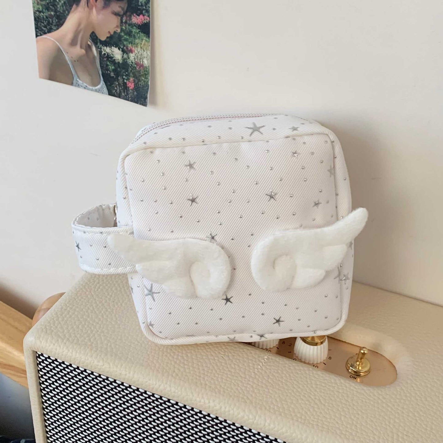 Starry Wing Design Cosmetic Bag for Women, Portable Makeup Organizer with Cute Wings, Ideal for Travel and Daily Use