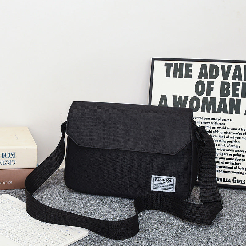 Men's Messenger Bag Fashion Simple Shoulder Bag Large Capacity Waterproof Lightweight Outdoor