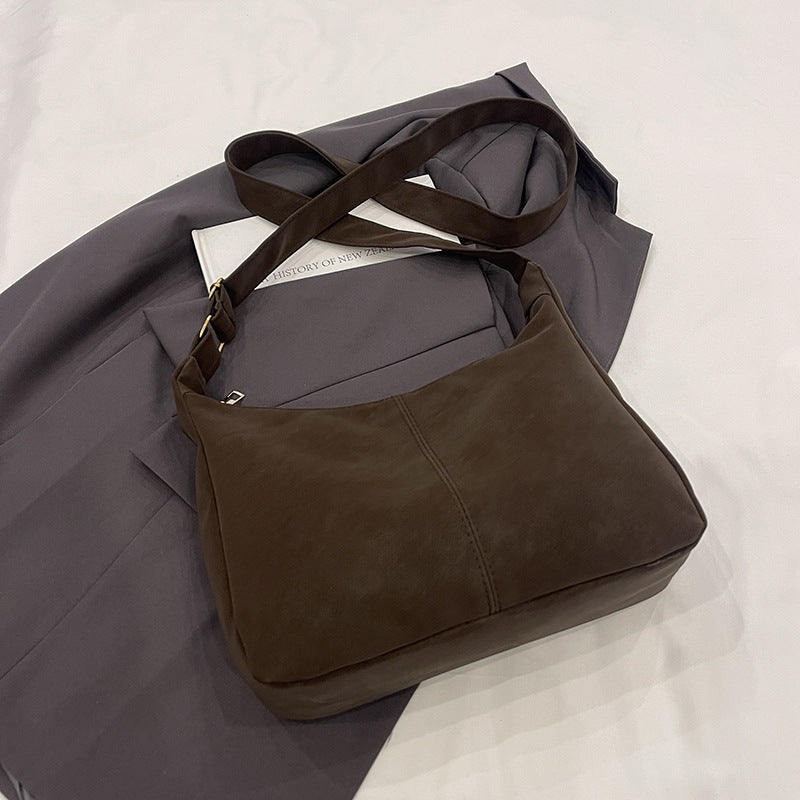 Retro Chic Large Capacity Tote Bag for Women, Casual Urban Style with Zipper Closure and Adjustable Strap