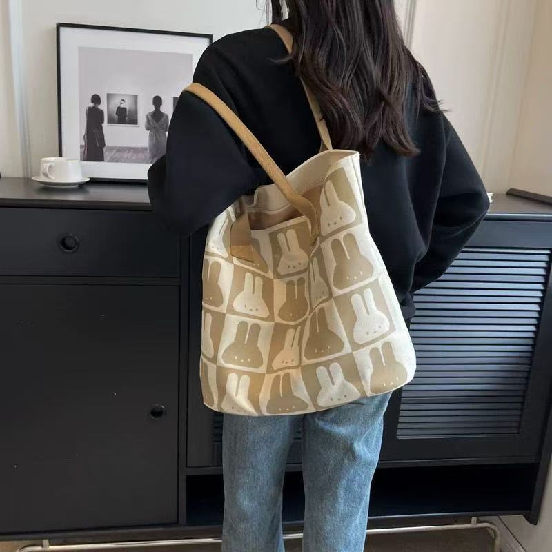 Large Capacity Rabbit Print Canvas Tote Bag for Women, Stylish Summer Shoulder Bag with Phone Pocket, Perfect for School and Commuting