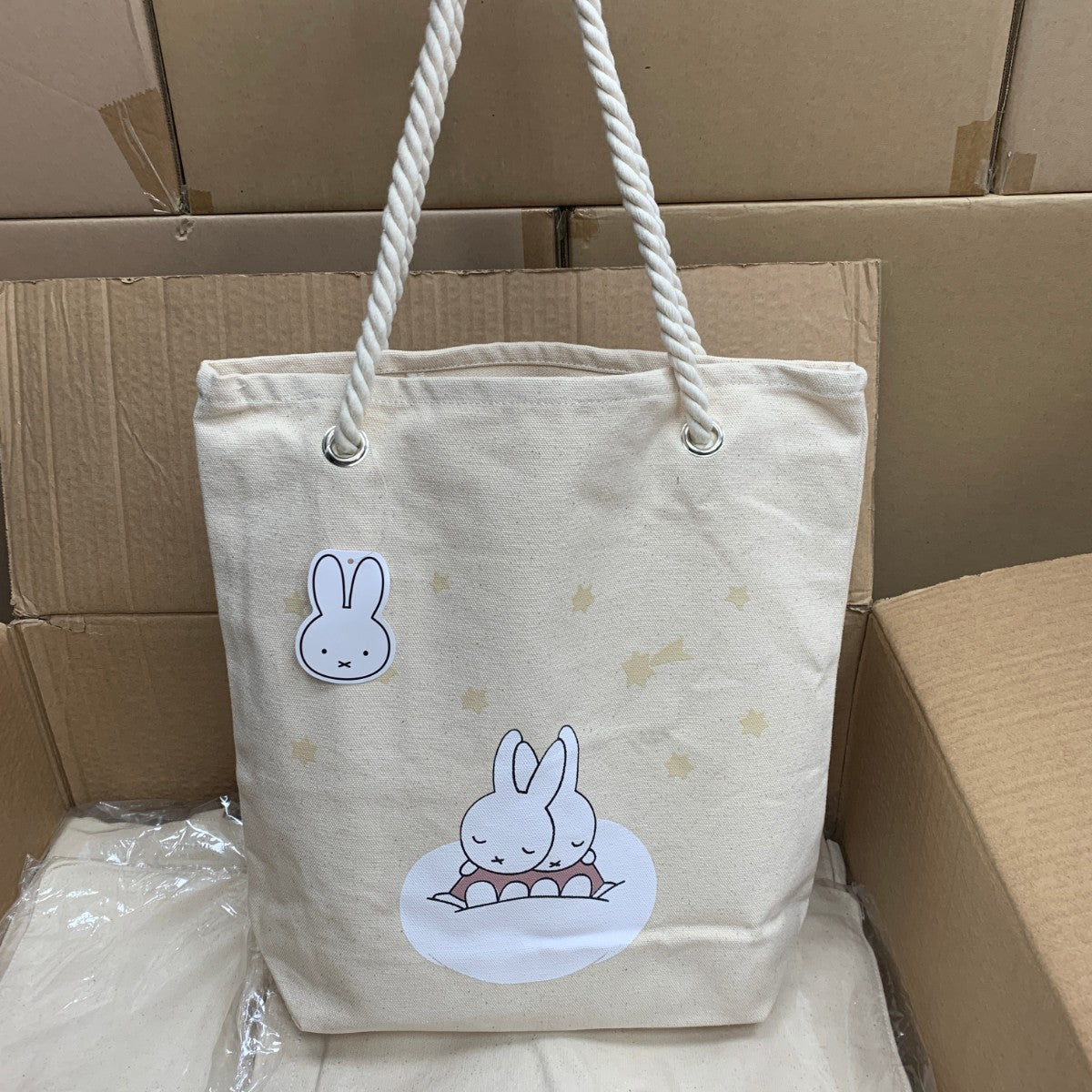 Stylish Canvas Tote Bag with Pom-Pom Details, Foldable Shopping Bag for Everyday Use