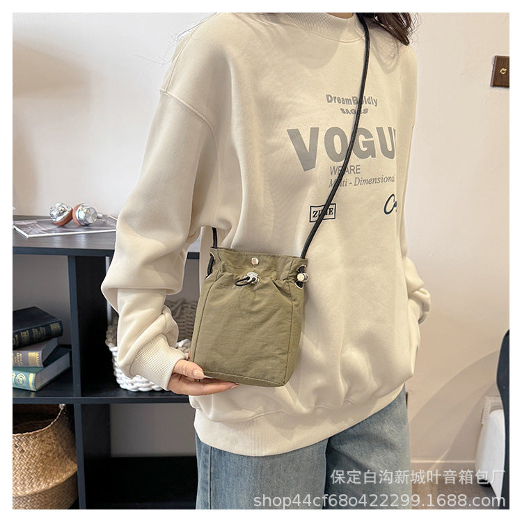 Spring and Summer Leisure All-Match Nylon Messenger Bag Female Lightweight Simple Fashion Change Earphone Bag