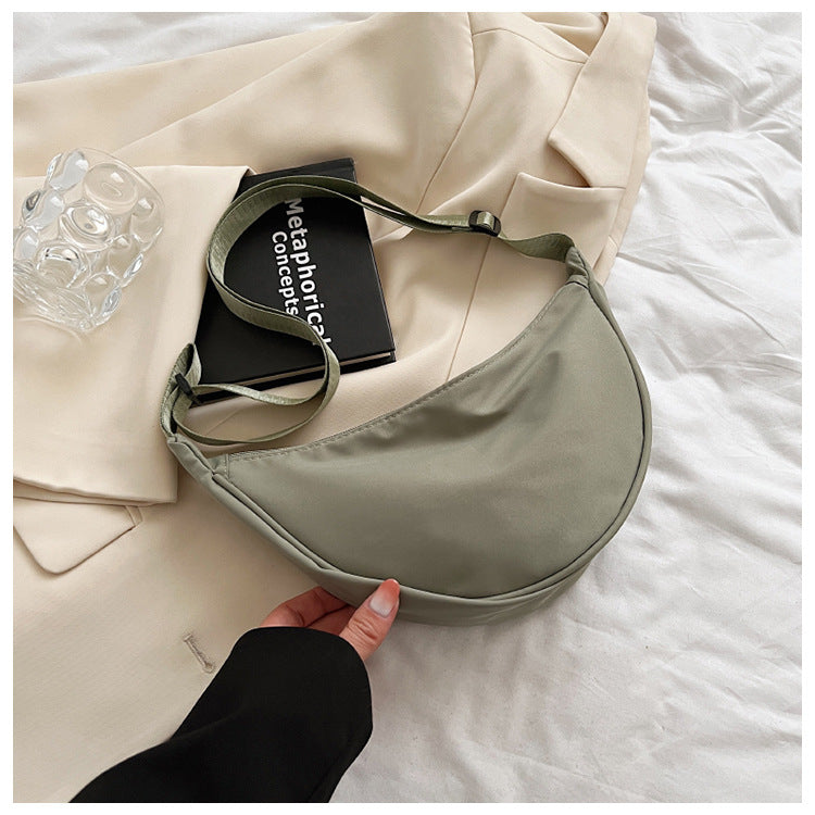 Nylon Messenger Bag Women's New Fashionable Lightweight Sports Style Underarm Shoulder Bag