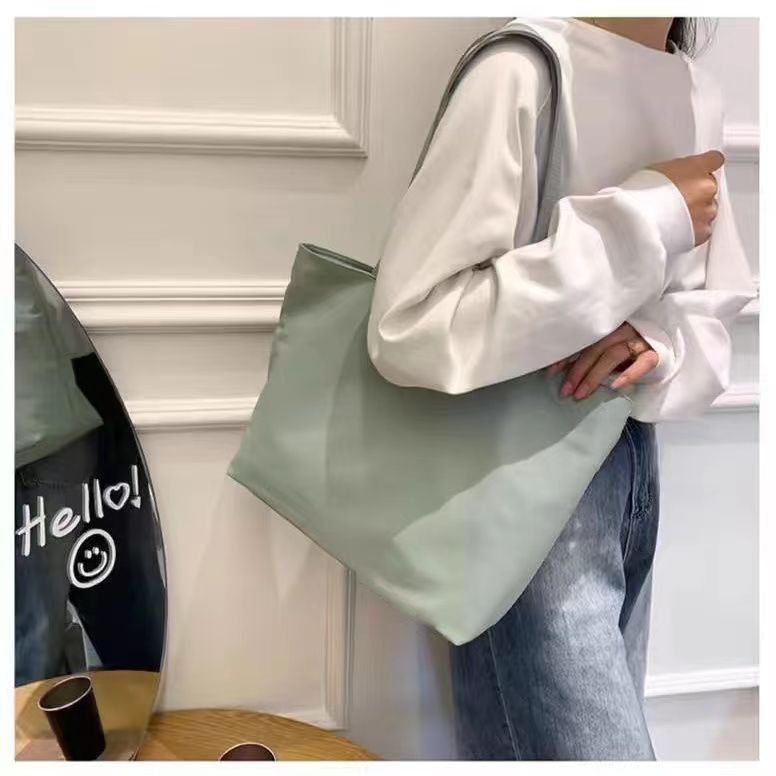 2024 Autumn Fashionable Tote Bag for Women, Large Capacity Waterproof Nylon Shoulder Bag with Zippered Inner Pocket and Open Pockets