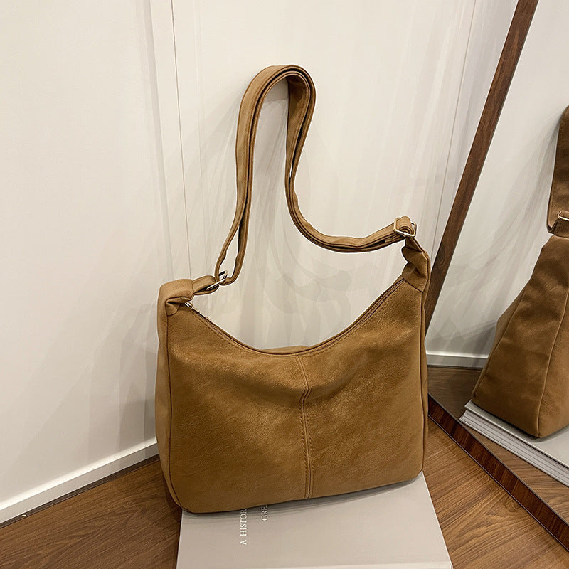 Retro Chic Large Capacity Tote Bag for Women, Casual Urban Style with Zipper Closure and Adjustable Strap