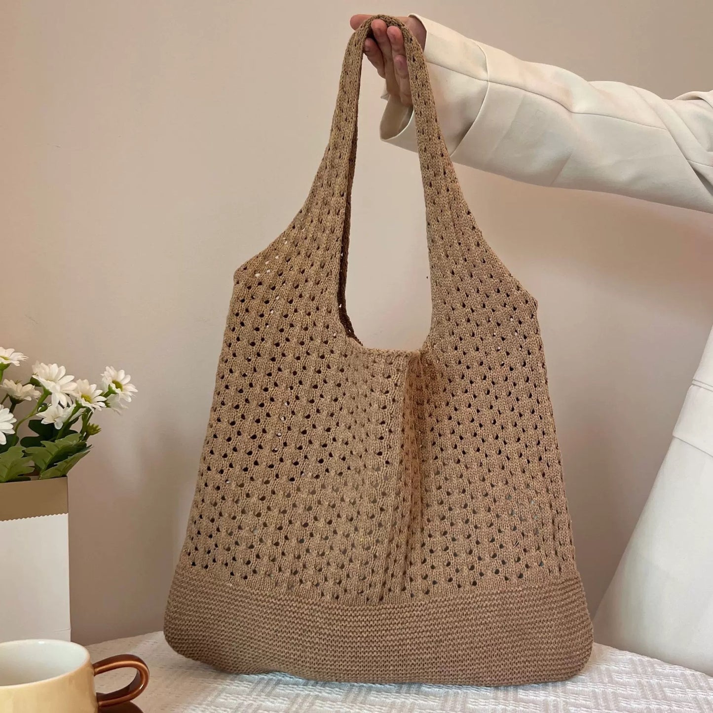 Women's Shoulder Bag Artistic Style Crocheted Daisy Tote Bag Beach Vacation Lightweight Shoulder Bag Leisure Travel Essential Woven Handbag