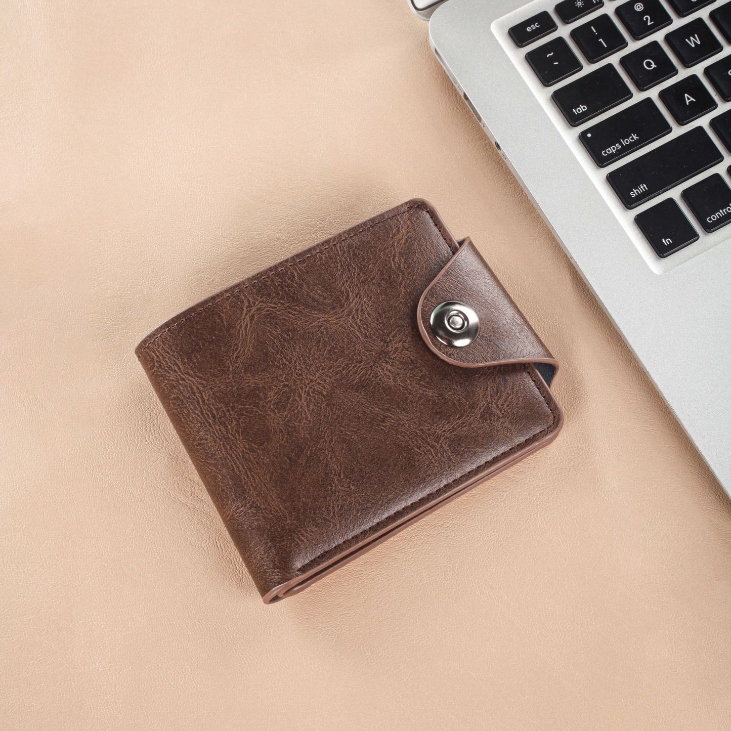 Fashionable Men's Compact Wallet with Magnetic Closure and Multi-Card Slots for Daily Use