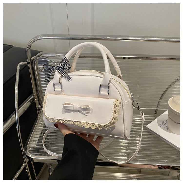 Cute Korean Style Handbag with Bow and Lace Trim, Fashionable Crossbody Bag for Women, Simple and Sweet Design