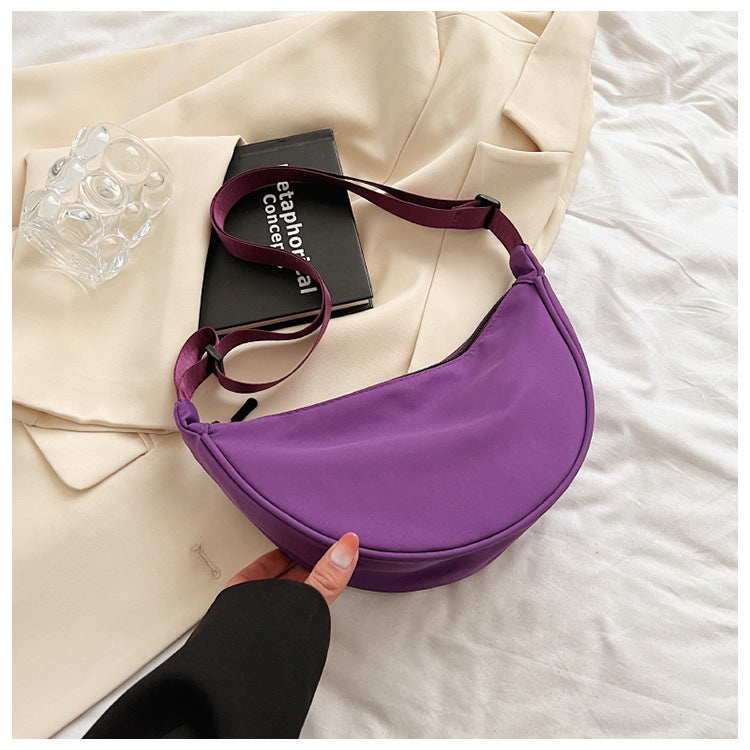 Nylon Messenger Bag Women's New Fashionable Lightweight Sports Style Underarm Shoulder Bag