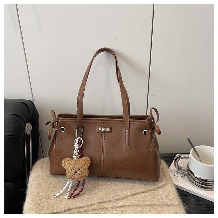 2025 New Fashion Vintage PU Tote Bag with Bear Charm, Large Capacity Shoulder Crossbody Bag for Daily Use