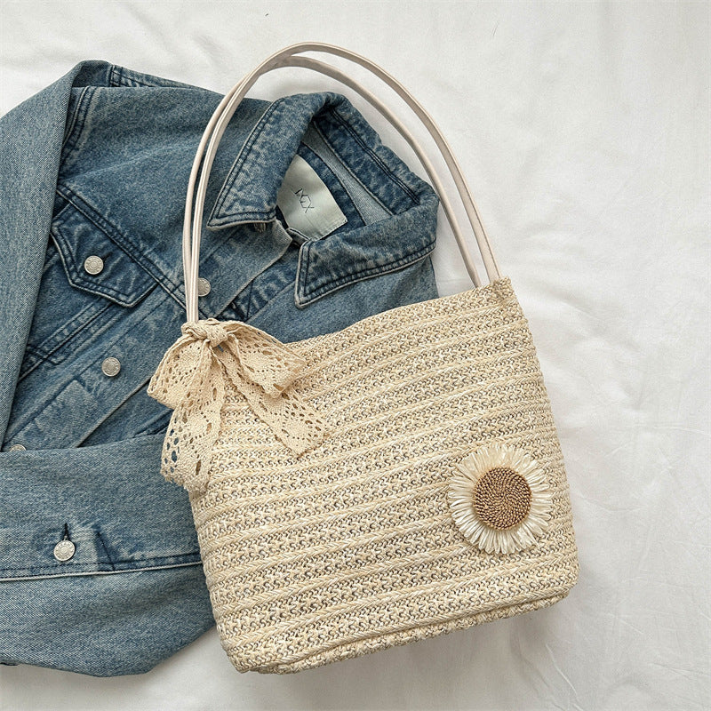 Woven Bag Women's Large Capacity Gentle and Stylish Temperament Straw Silk Scarf Shoulder Summer New Underarm Bag