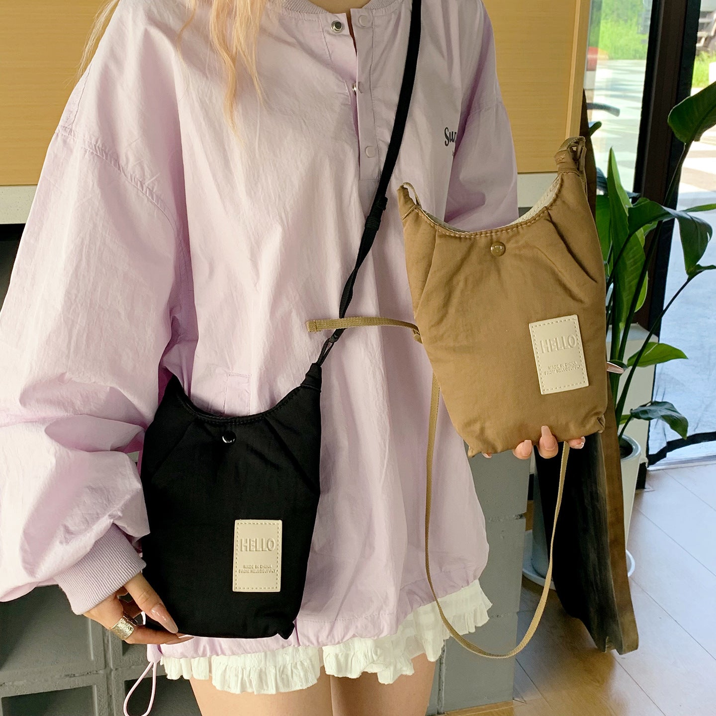 Simple Fashion Shoulder Bag Women's Large Capacity Commuter Style Mobile Phone Bag Trendy Design