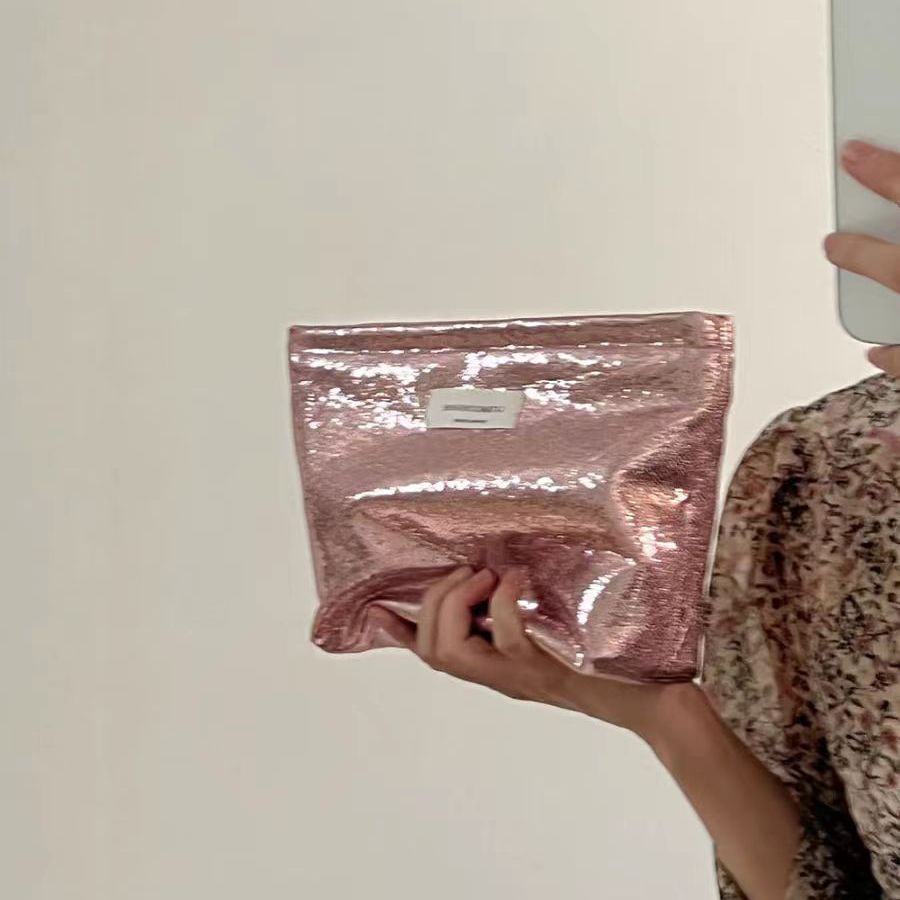 New Fashion Floral Embossed Makeup Bag with Large Capacity, Portable Travel Organizing Pouch for Daily Use