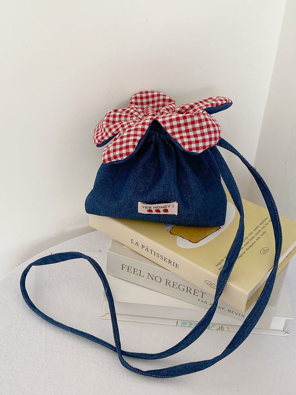 Cute Denim Flower Drawstring Crossbody Bag with Gingham Bloom, Korean Style Casual Phone Pouch for Daily Outings