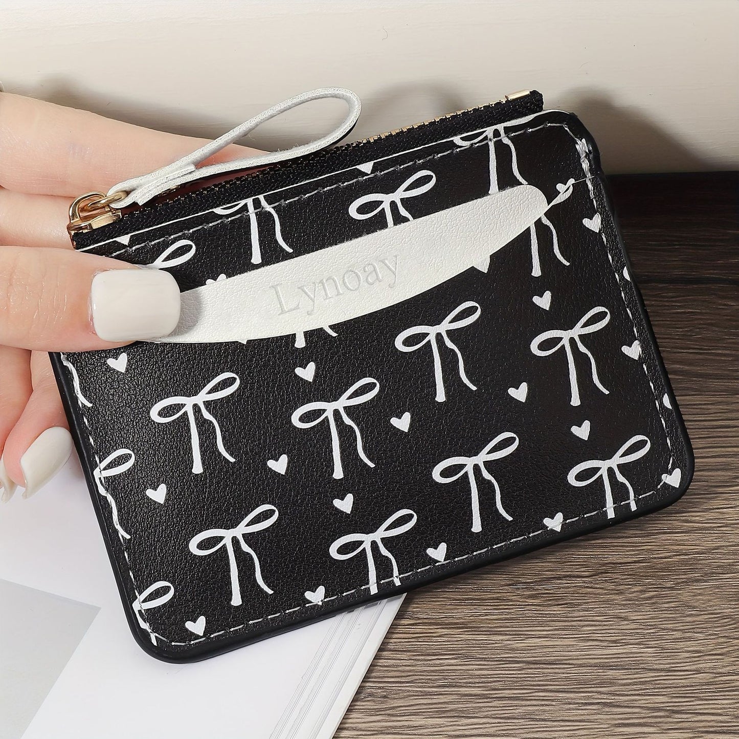 Women's Ultra-Thin Zipper Wallet Pink Heart Bow Card Holder Lightweight Daily Card Holder Zipper Closure