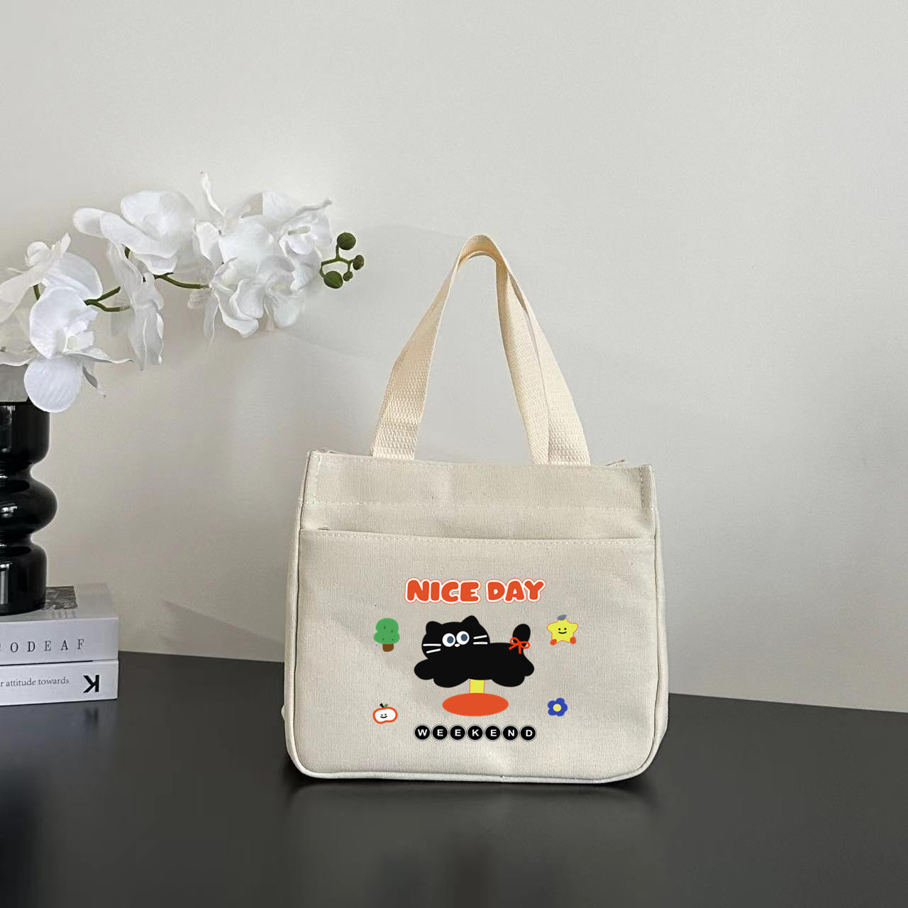 Women's Shoulder Bag Nordic Bear Canvas Tote Bag Zipper Design Cute Cartoon Pattern Daily Commuter Bento Tote Bag