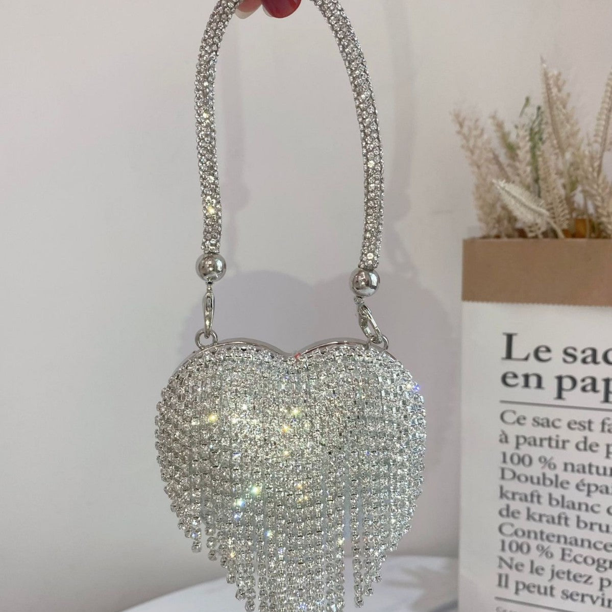 2025 New European Fashion Mini Heart-Shaped Crystal Clutch Bag with Chain Strap for Evening Party and Daily Use