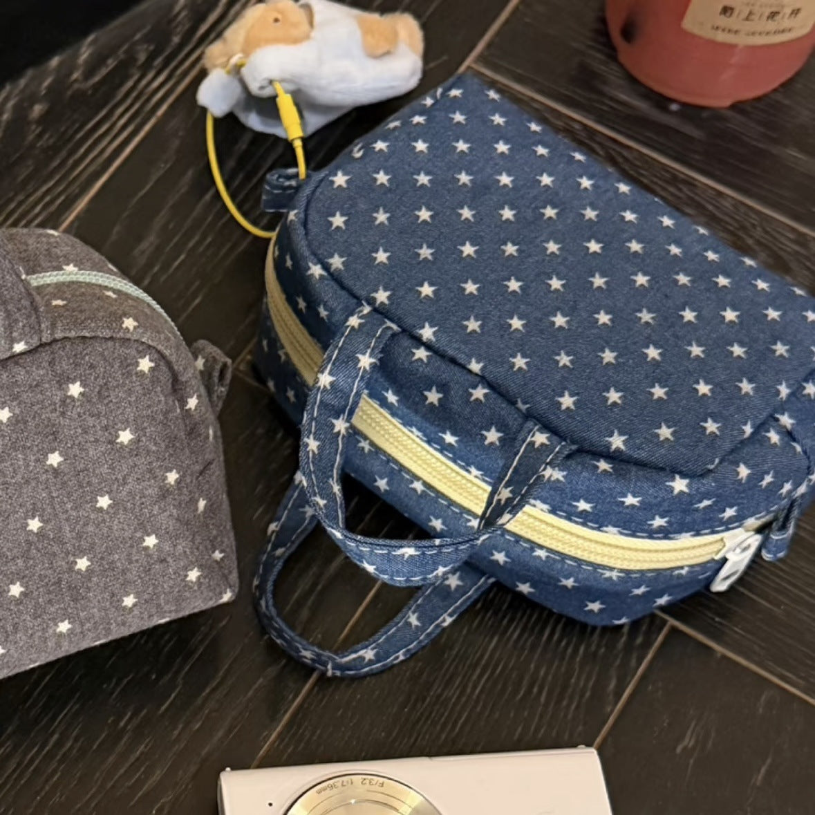 Cute Star Pattern Mini Tote Bag for Cosmetics, Travel Essentials and Daily Use - Stylish and Practical Storage Solution