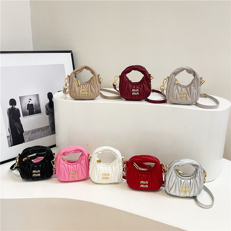 Mini Pleated Small Bag New Crescent Moon Shoulder Cloud Bag Messenger Bag Fashion High-End Versatile Handbag Women
