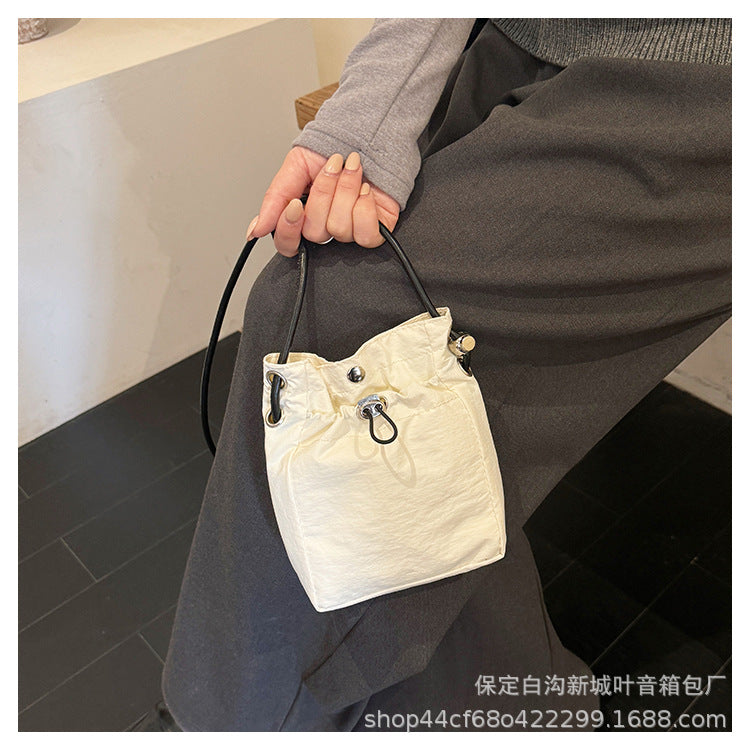 Spring and Summer Leisure All-Match Nylon Messenger Bag Female Lightweight Simple Fashion Change Earphone Bag