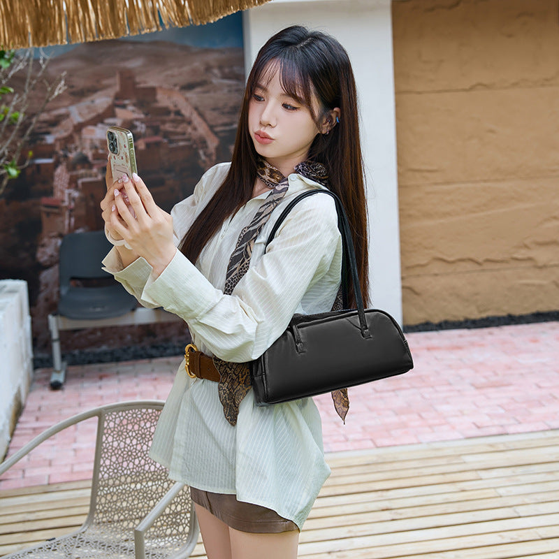 New Simple Large Capacity Boston Women's Fashion Underarm Shoulder Bag Urban Simple Style Trendy Design
