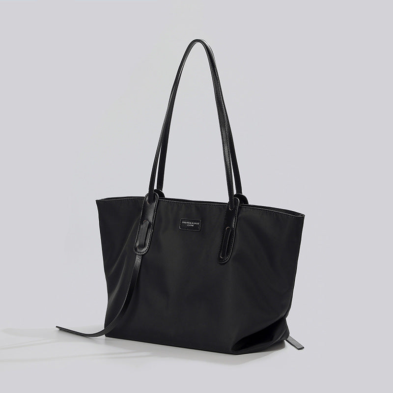 Women's Messenger Bag Large Capacity New Simple Fashion All-Match Shoulder Commuter Bag