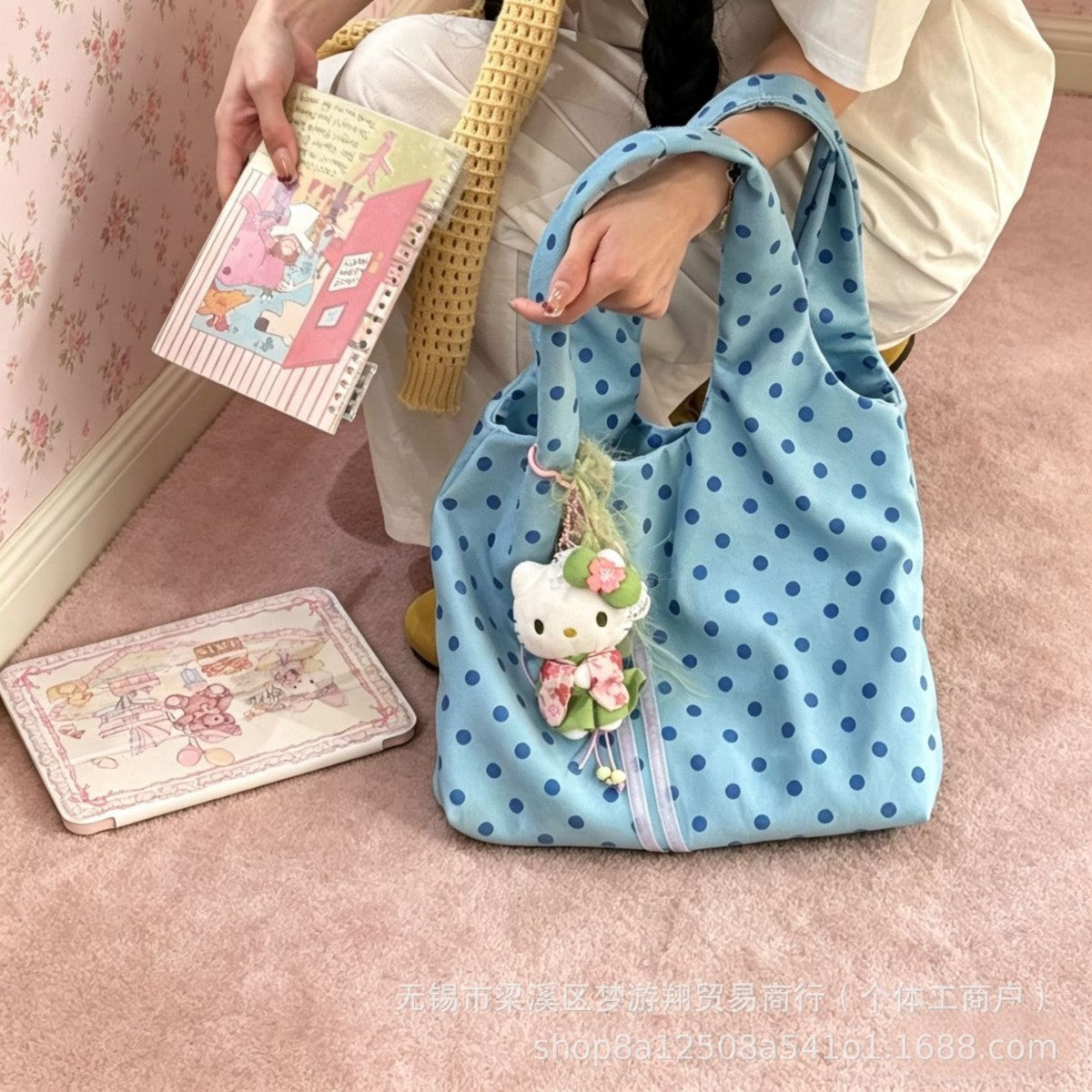 New Polka Dot Tote Bag Women's Large Capacity Commuter Shoulder Bag Fashion All-Match College Style Simple Design with Cute Pendant Daily Travel Essential