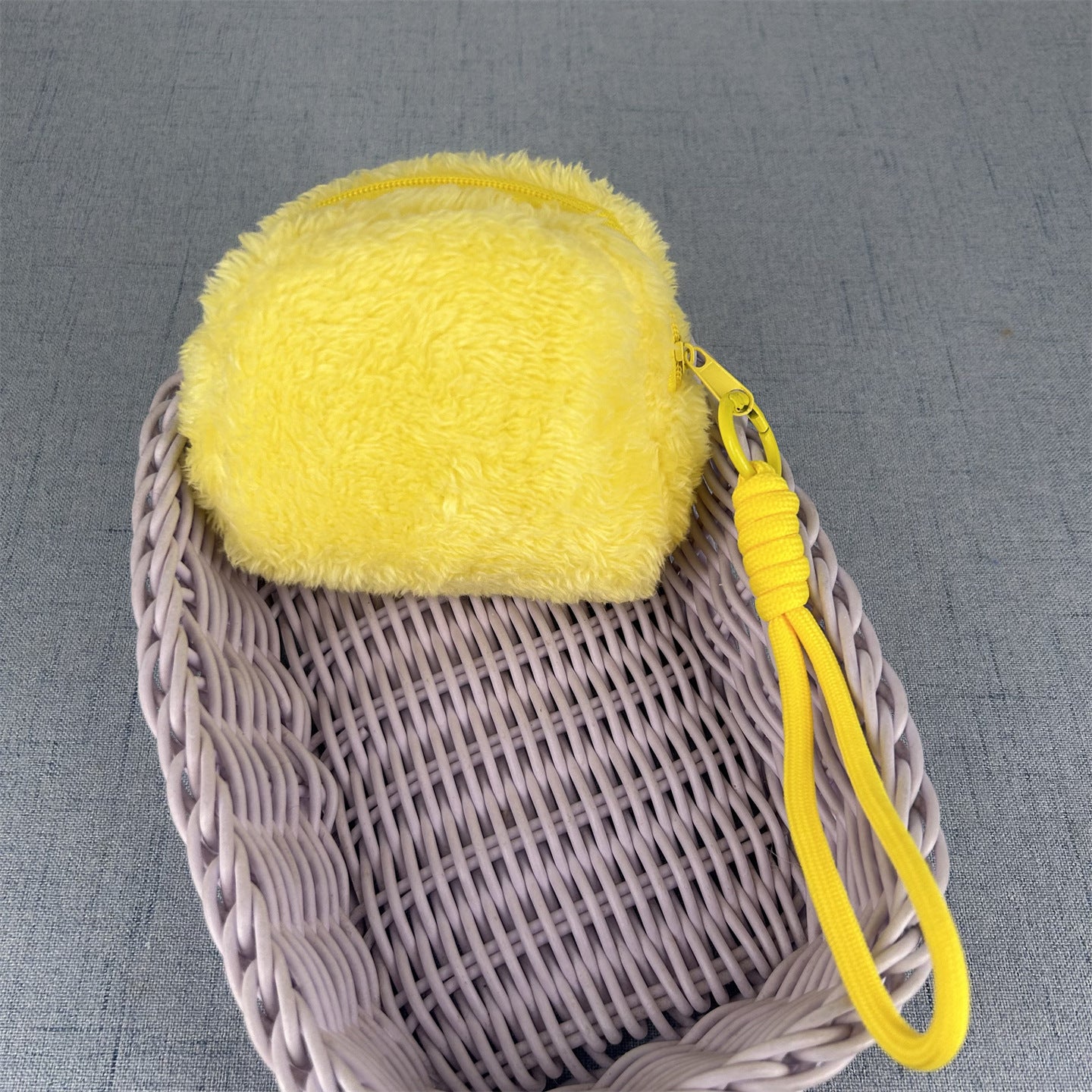 Cute Furry Coin Purse for Kids - Portable Hair Accessories Storage Bag with Zipper and Wrist Strap