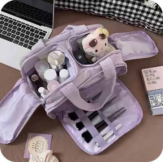 Large Capacity Travel Cosmetic Bag with Multiple Compartments for Makeup and Skincare Storage, Portable and Organized Design