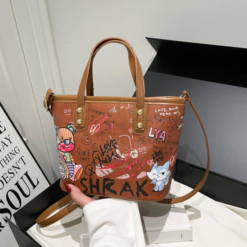 New Cartoon Bear Graffiti Large-Capacity Bucket Bag Fashion Casual Portable Tote Bag Everyday Joker Trendy Item