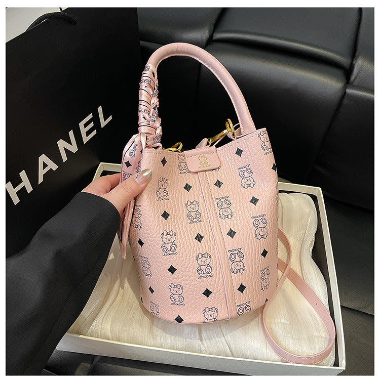 Presbyopic Retro Crossbody Bag Women's New Versatile Handheld Bucket Bag Western Style Commuter Shoulder Bag