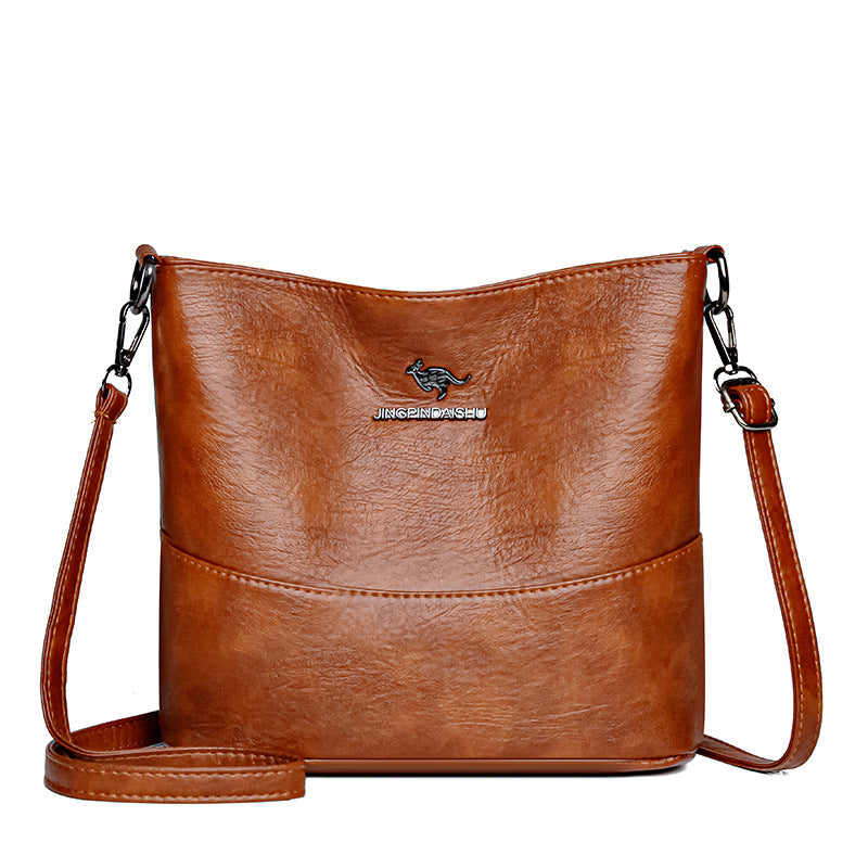 Elegant Soft PU Leather Shoulder Bag with Zipper Closure and Stylish Stitching Design for Daily Fashion