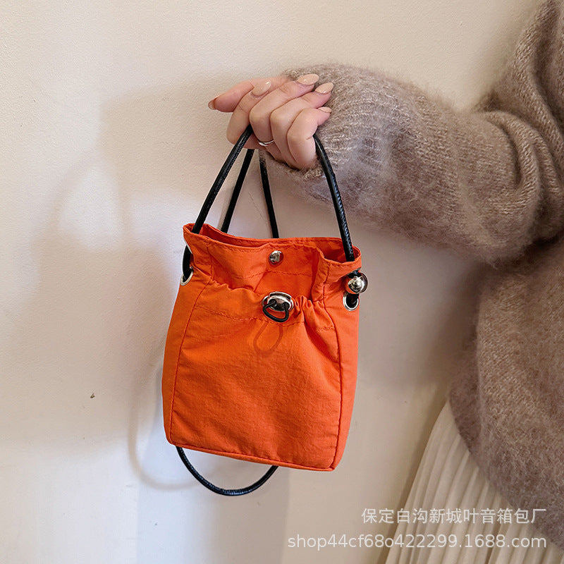 Spring and Summer Leisure All-Match Nylon Messenger Bag Female Lightweight Simple Fashion Change Earphone Bag