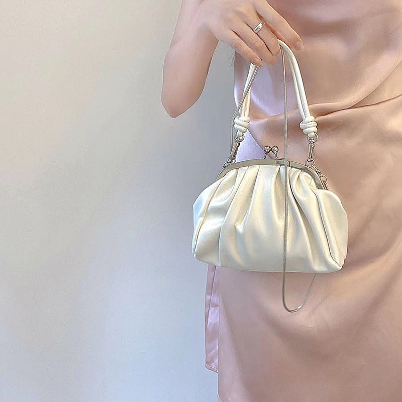 Cute Pleated Clutch Bag with Chain Strap, Soft Cloud Shape Handbag for Daily Wear, 2025 Spring New Style