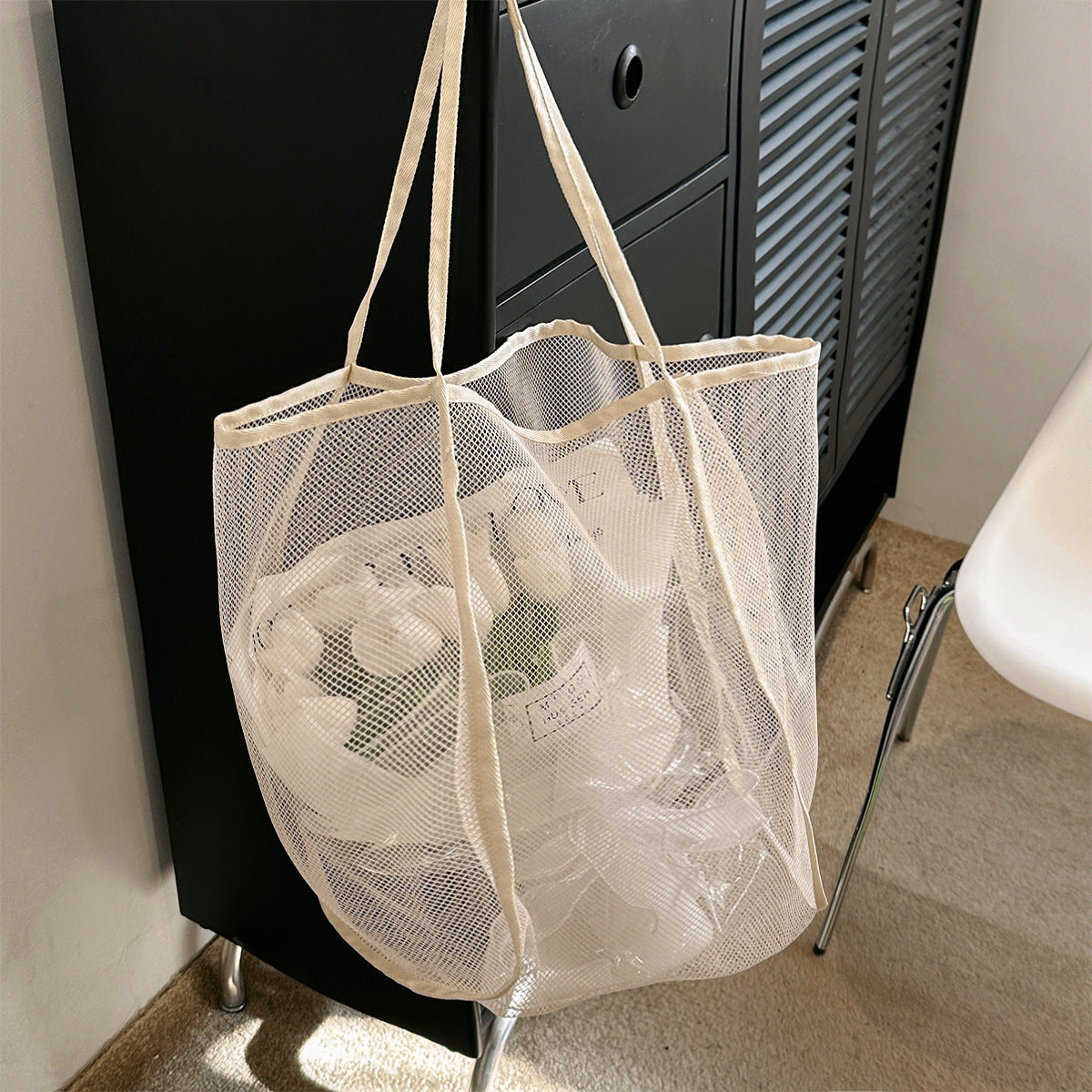 Large Capacity Mesh Tote Bag for Women, Breathable Nylon Shoulder Bag, Fashionable Casual Style, Perfect for Beach and Travel